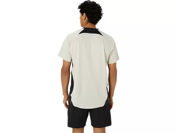 ACTIBREEZE KNIT SHORT SLEEVE TOP