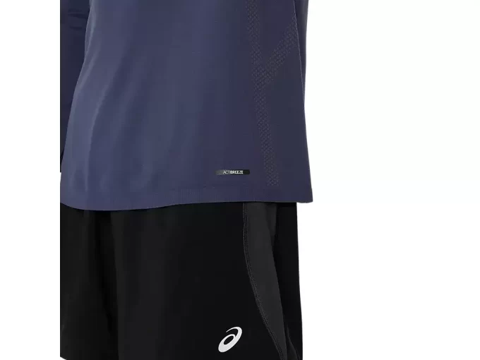 MEN’S SEAMLESS LONG SLEEVE TOP