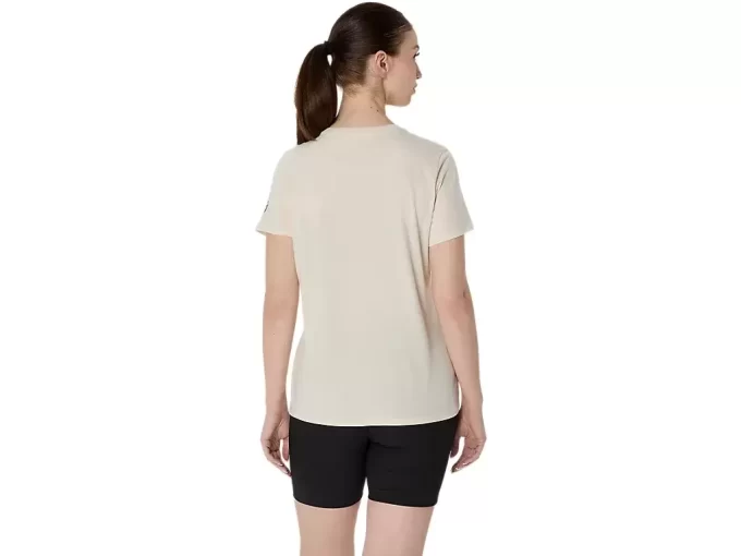 WOMEN’S SHORT SLEEVE EST 1977 V-NECK TEE